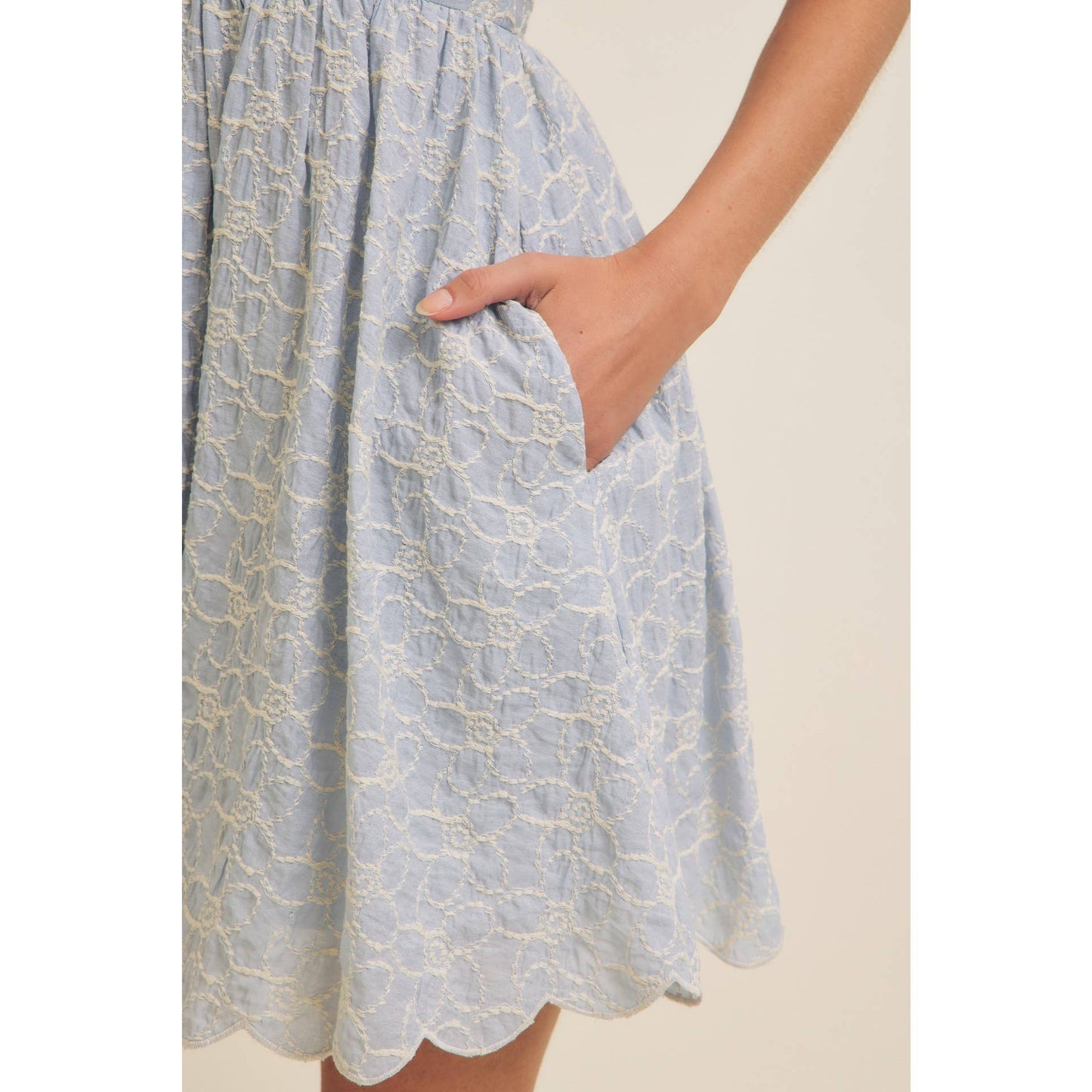FLORAL EMBROIDERY BUBBLE SLEEVED MINI DRESS