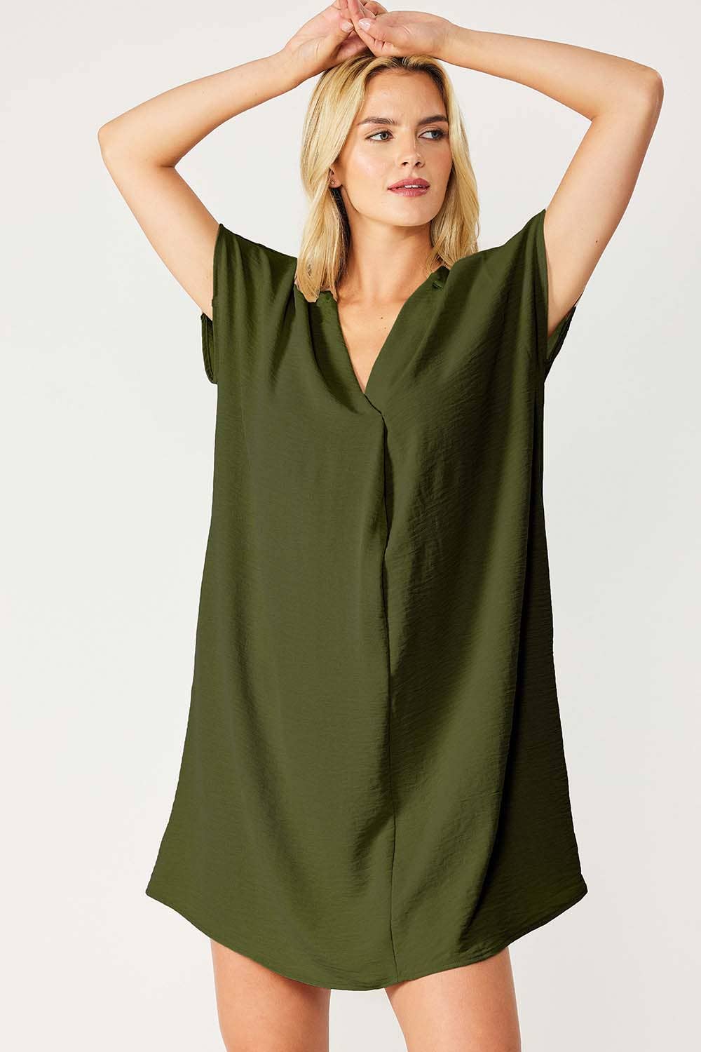 SOLID V NECK RELAXED FIT SHORT SLEEVE DRESS