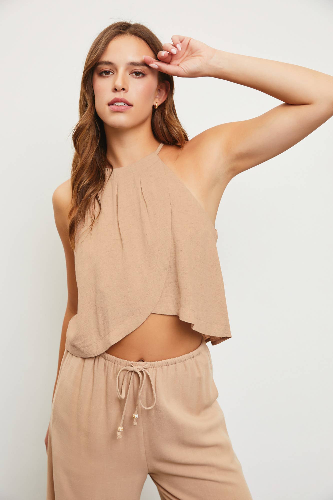 HALTER NECK CROP TOP