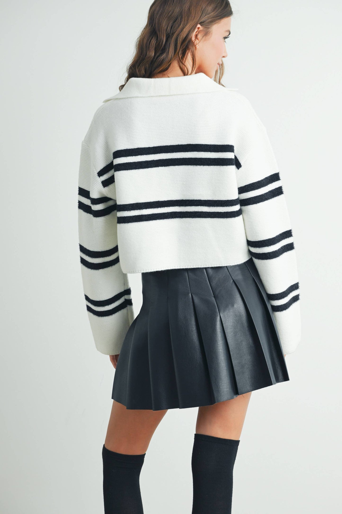 STRIPE CROP COLLAR SWEATER TOP